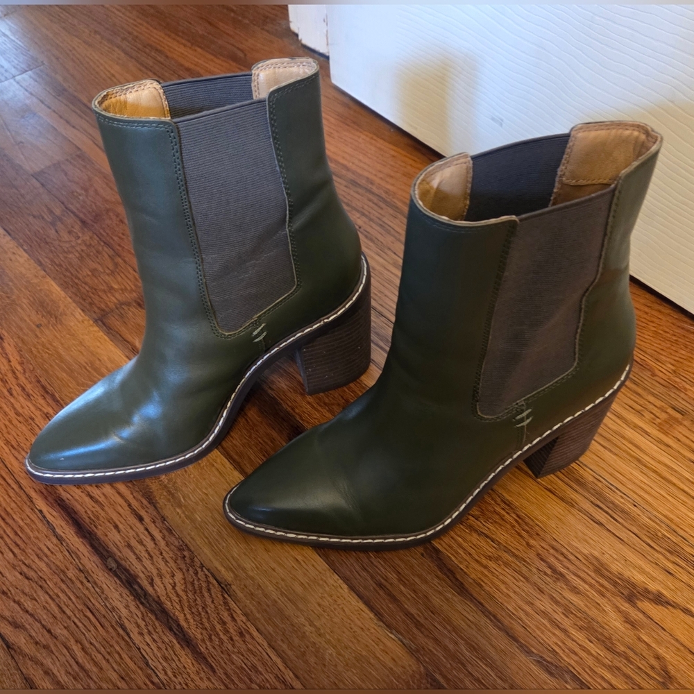 Crown Vintage Green Ankle Boots Size 7.5